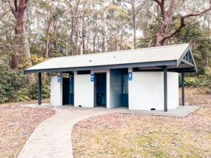 Showers and toilets at Blenheim Beach