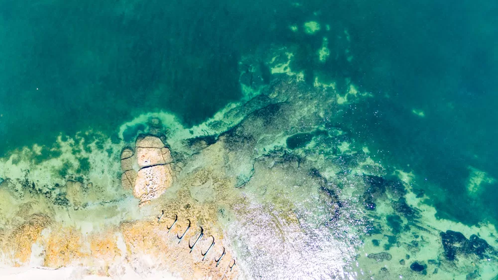 Rocks and seagrass at Silver Beach